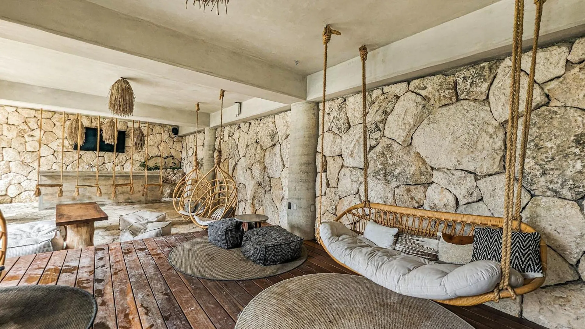 2-Br Tropical Retreat With Sauna, Gym And Pool تولوم